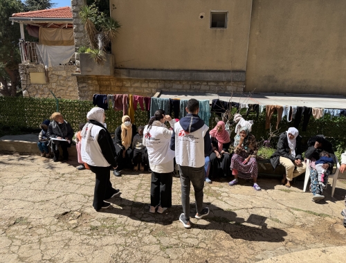 Mobile clinics talking to patients in Ghosta